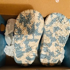 asics 靴14cmの画像