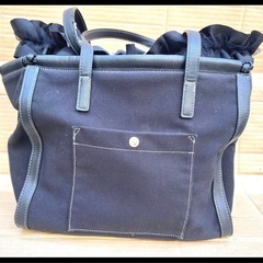 【使用品】JILL STUART フリルレイヤードトートバッグ ブラックの画像