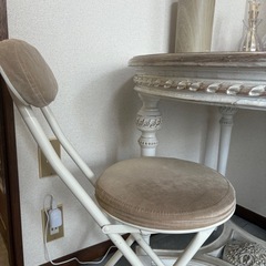サラグレース　シャビーシック家具の画像
