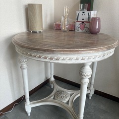 サラグレース　シャビーシック家具の画像