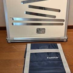 平行定規付き製図板の画像