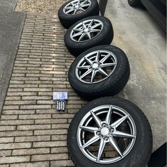 185/60R15インチスタッドレスタイヤ　　の画像