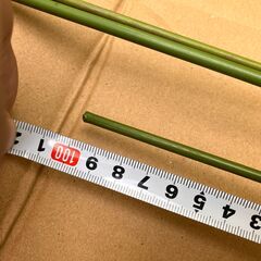 【中古・一部新品】ガーデニング用支柱たっぷり約140本セット（60cm～100cm程度まで混在 ばらつき有り）の画像