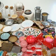 ミニチュア 食べ物・小物セット たくさん！ リーメントあり　まとめて ドールハウス 　札幌市 平岸店　まとめ売り　おもちゃ　☆ PayPay(ペイペイ)決済可能 ☆ 札幌市 豊平区 平岸 平岸店の画像