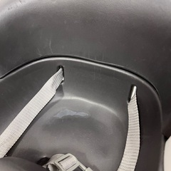 ingenuty ベビーチェア グレーの画像