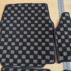 ダイハツ　ウェイク用フロアマットの画像