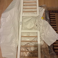 IKEA  ミルラ ベビーベッド+マットレスプラス防水シーツ+シーツの画像