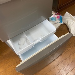 339L　東芝ノンフロン冷蔵庫！勝手に氷の画像