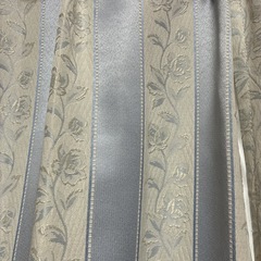 カーテン　ブルー花柄の画像