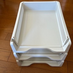 書類収納3段の画像