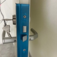 木製扉
の画像