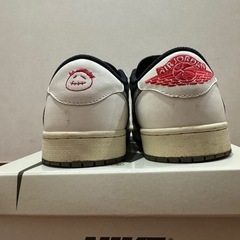 Travis Scott x Nike Women's Air Jordan 1 Low OG "Medium Olive"の画像