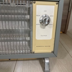 美品　電気ストーブの画像