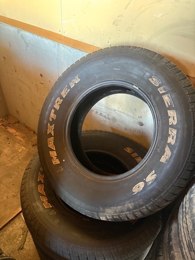 【大幅値下げ】245/75R16 サマータイヤ