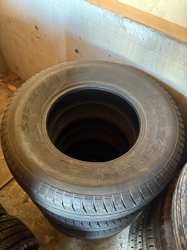 【大幅値下げ】245/75R16 サマータイヤ