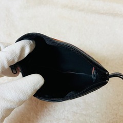 花柄ポーチ レトロ調 マルチカラー ファスナー付き　ハンドストラップ付き 化粧の画像