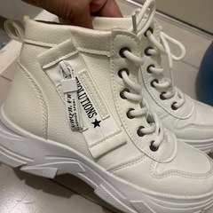 レディース　スニーカーの画像