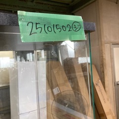 未使用 組み立て済み 部品欠品　ガラスコレクションケースの画像