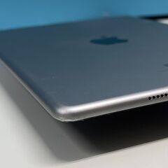【現状品】iPad Air 2/Wi-Fi/32GB/A1566〈MNV22J/A〉の画像