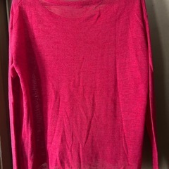 H&M 赤薄手ニットトップス　長袖　の画像