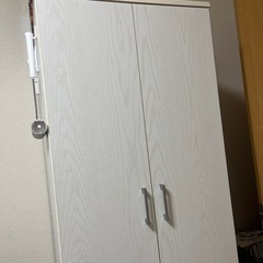 衣類タンスの画像