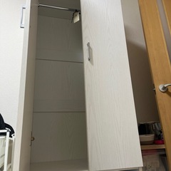 衣類タンスの画像