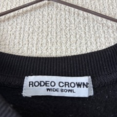 RODEO CROWNS Logo Bigスウェットトップス　ブラックの画像