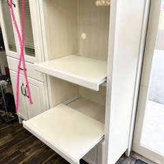 【中古品】ニトリ NITORI 2枚ガラス扉 レンジボード キッチンボード 食器棚 コルテ カントリー調 北欧風 ホワイト 木目 収納家具の画像