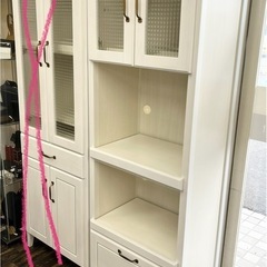【中古品】ニトリ NITORI 2枚ガラス扉 レンジボード キッチンボード 食器棚 コルテ カントリー調 北欧風 ホワイト 木目 収納家具の画像