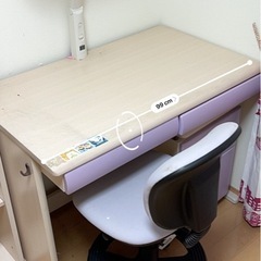 ニトリ　学習机 と椅子セットの画像