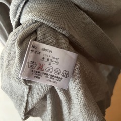 グレー　薄手ニット　秋服　Mサイズの画像