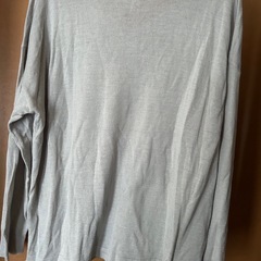 グレー　薄手ニット　秋服　Mサイズの画像