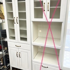 M【中古品】ニトリ NITORI 食器棚 2枚 ガラス扉 カントリー調 ホワイト 収納家具の画像