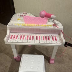 kittyちゃんピアノの画像