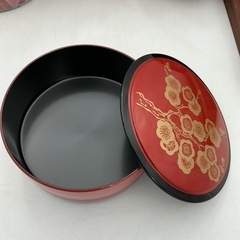 和風漆塗りお椀・重箱セット（梅柄） の画像