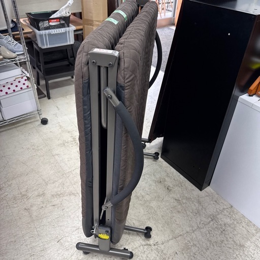 完売致しました　?LINE会員限定スペシャル価格?【折り畳みシングルベッド】　7000円　27ー153