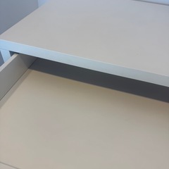 IKEA MICKE ホワイトデスク 引き出し付きの画像