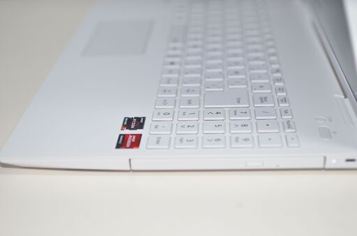 【Windows11】NECアップグレード済ノートパソコン✨ルミナスレッド✨ Windows11】NECのアップグレード済ノートパソコン。ルミナスレッド。