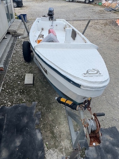 ボート　船外機8馬力