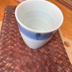 新品⭐︎ KANSAI 湯飲み 5個セット 編み込みバスケット付き　竹籠付きの画像