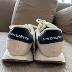 【新品未使用】
New Balance ニューバランス 237 23.5cm OFF WHITE  の画像