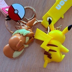 ピカチュウ イーブイ きーキーホルダーの画像