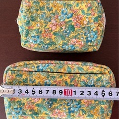 LIBERTY リバティ　ポーチ　セットの画像
