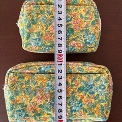 LIBERTY リバティ　ポーチ　セットの画像