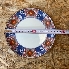 C(7577) 和食器 ８枚セット 輪花皿 有田焼 掛谷宝 17.5cm 中古品の画像