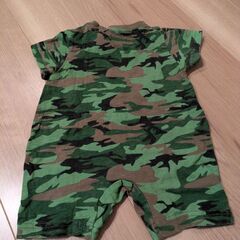 夏服ベビー服（70サイズ）の画像