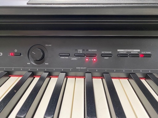 電子ピアノ　CASIO Privia