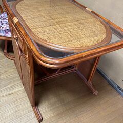 藤製　テーブル　椅子の画像