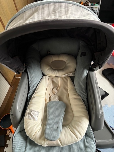 ネムリラ　オートスイング　ベビー用品