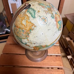 レトロな地球儀の画像